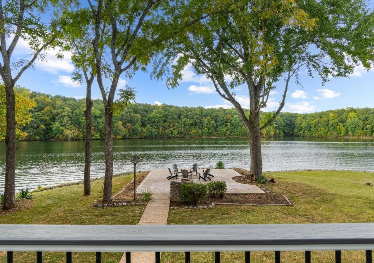 Rare Find Best Lot With Dock And Views On Lake Winchester Exterior foto