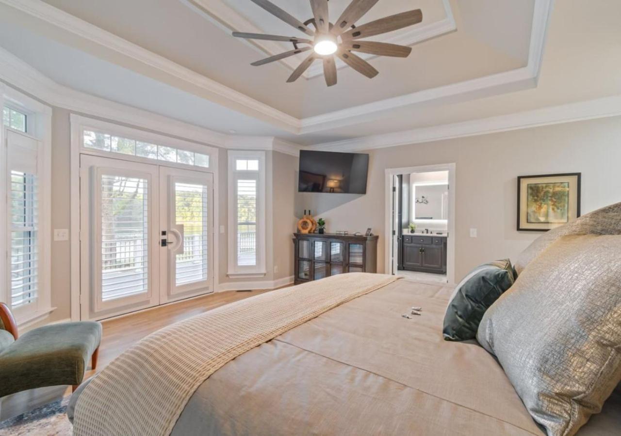 Rare Find Best Lot With Dock And Views On Lake Winchester Exterior foto
